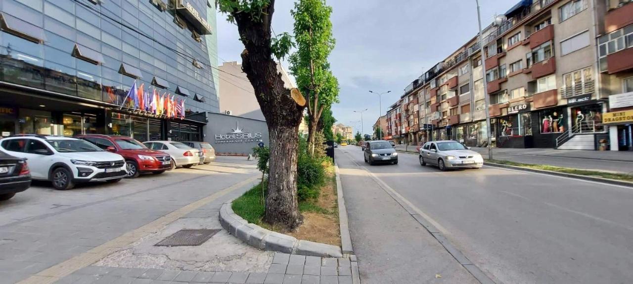 Bright & Lovely Apartment In The City Center Pristina Exterior foto
